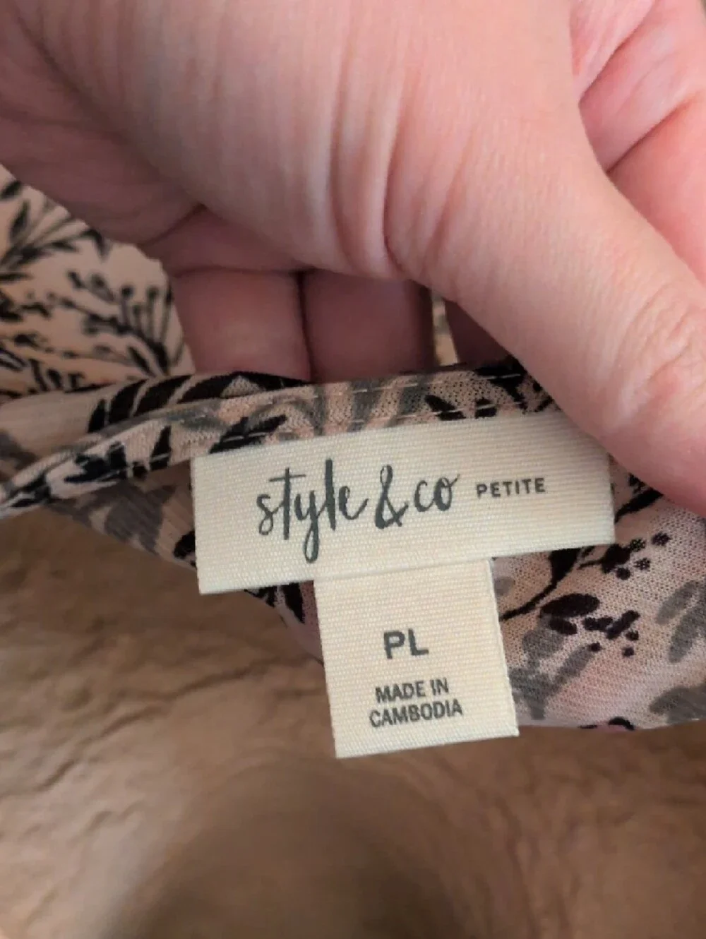 Style & Co. Petite Floral Tiered V-Neck Women’s Blouse Size Petite Large - Picture 5 of 6